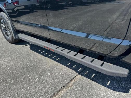 Black 2021 Nissan Titan PRO-4X