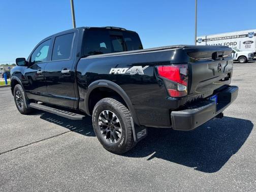 Black 2021 Nissan Titan PRO-4X