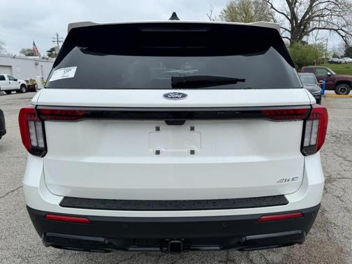 2025 Ford Explorer ST-Line 4WD