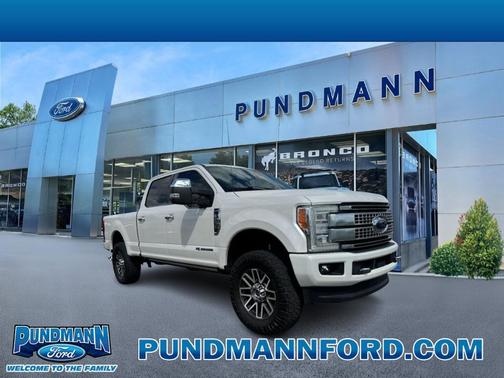White Platinum Tri-Coat Metallic 2017 Ford F-250 Platinum