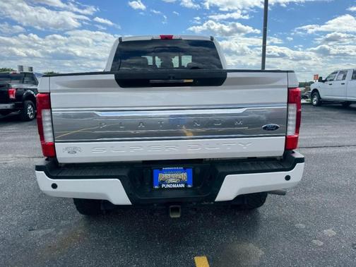 White Platinum Tri-Coat Metallic 2017 Ford F-250 Platinum