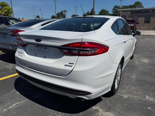 Oxford White 2018 Ford Fusion SE