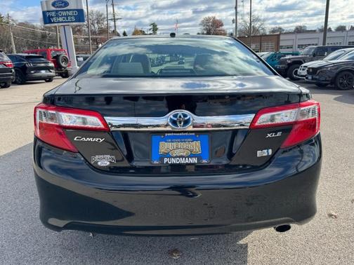 2014 Toyota Camry Hybrid LE