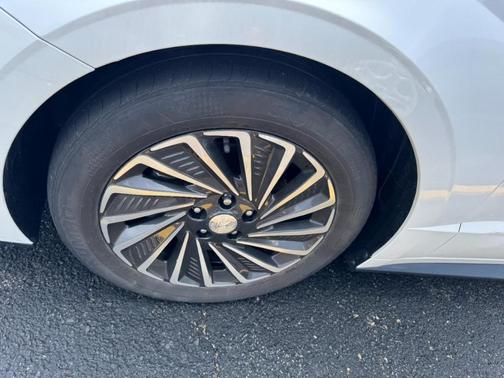 Hyper White 2021 Hyundai SONATA Hybrid Limited