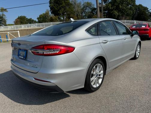 2019 Ford Fusion Hybrid SE