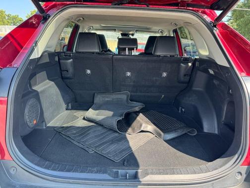 Pearl 2021 Toyota RAV4 Hybrid XLE Premium