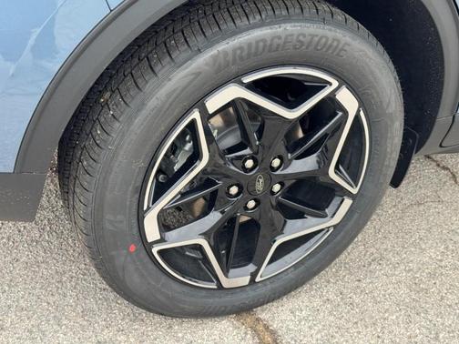 2026 Ford Escape Platinum AWD