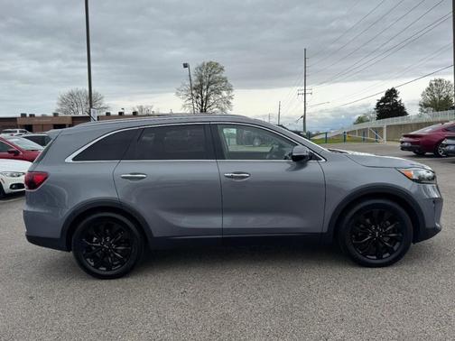 Everlasting Silver 2020 Kia Sorento EX V6