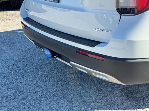 2025 Ford Explorer Active 4WD