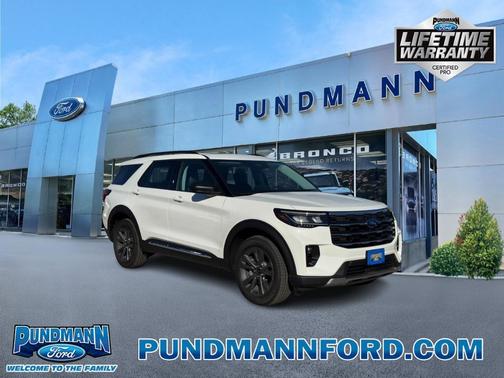 2025 Ford Explorer Active 4WD