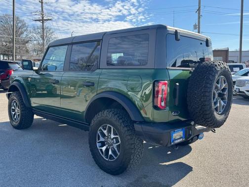 2023 Ford Bronco Badlands