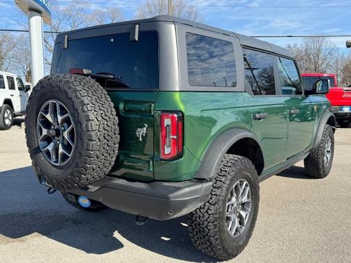 2023 Ford Bronco Badlands