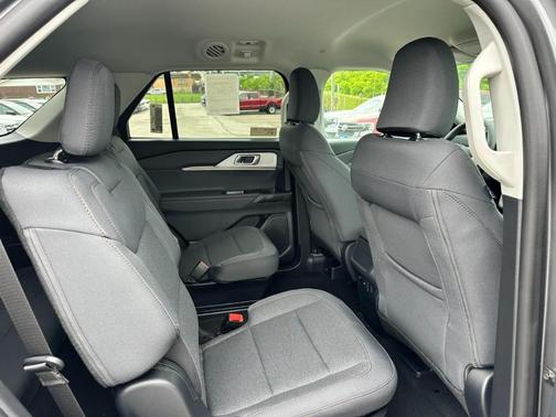 Carbonized Gray Metallic 2026 Ford Explorer Active
