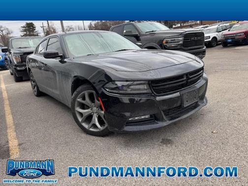 2016 Dodge Charger SXT