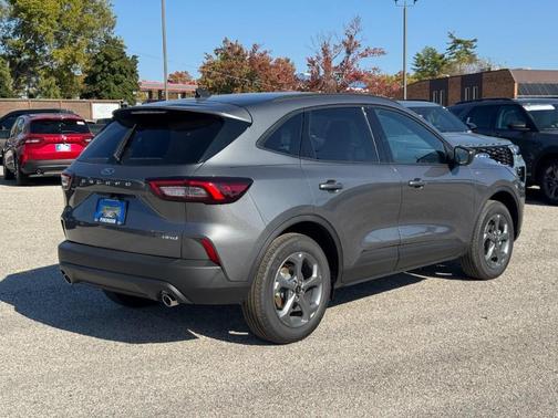 2026 Ford Escape ST-Line AWD