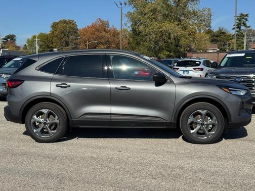 2026 Ford Escape ST-Line AWD