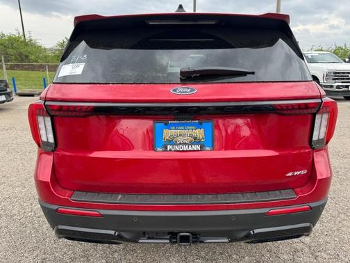 2025 Ford Explorer ST-Line 4WD