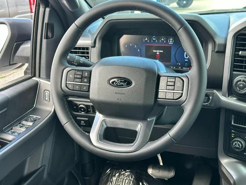 Oxford White 2026 Ford F-150 XLT