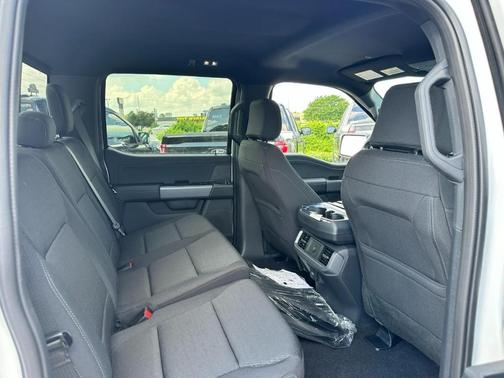 Oxford White 2026 Ford F-150 XLT
