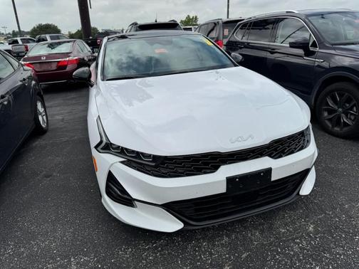 2022 Kia K5 GT-Line