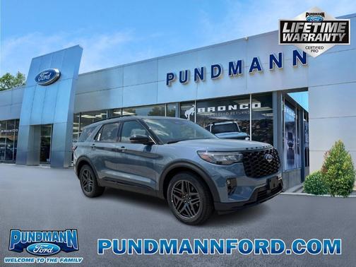 2025 Ford Explorer ST 4WD