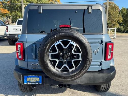 Azure Gray Metallic 2025 Ford Bronco Outer Banks