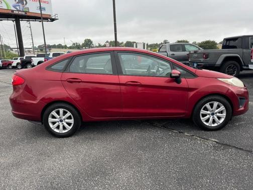 2013 Ford Fiesta SE