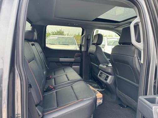 2026 Ford F-350 Lariat Super Duty