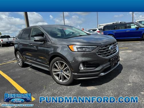 Magnetic Metallic 2019 Ford Edge Titanium