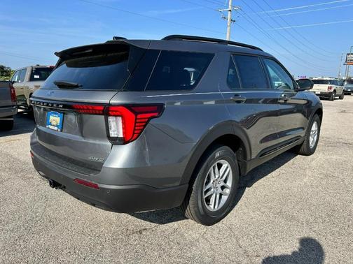 Carbonized Gray Metallic 2026 Ford Explorer Active