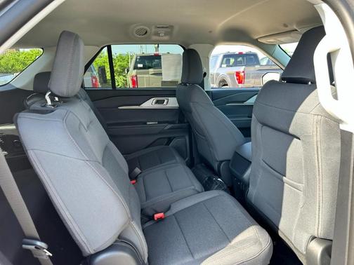 Carbonized Gray Metallic 2026 Ford Explorer Active