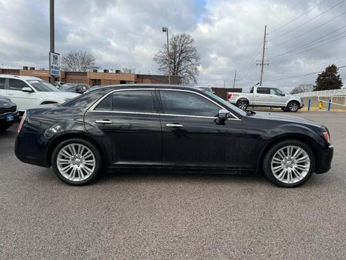 2011 Chrysler 300 Limited