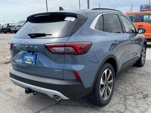 2025 Ford Escape Platinum