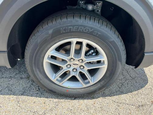 2025 Ford Explorer Active 4WD