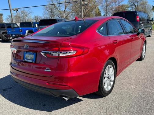 Rapid Red Metallic Tinted Clearcoat 2020 Ford Fusion SE