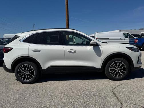 2025 Ford Escape PHEV