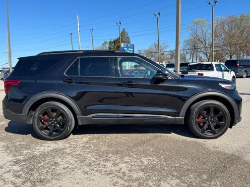 Agate Black Metallic 2023 Ford Explorer ST