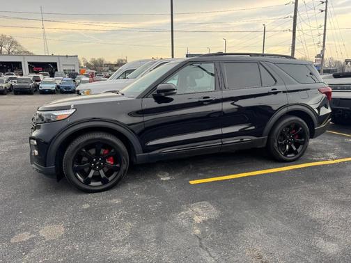 Agate Black Metallic 2023 Ford Explorer ST