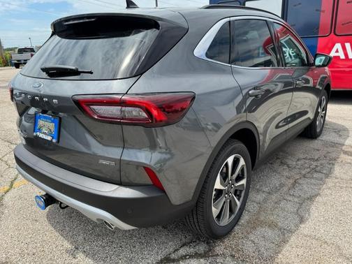 2025 Ford Escape Platinum