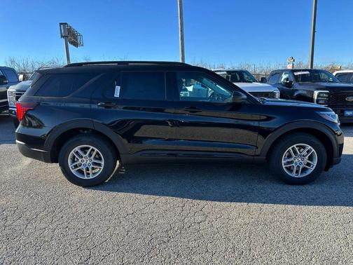 Black Metallic 2026 Ford Explorer Active