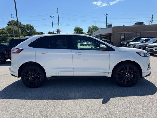 2024 Ford Edge ST-Line