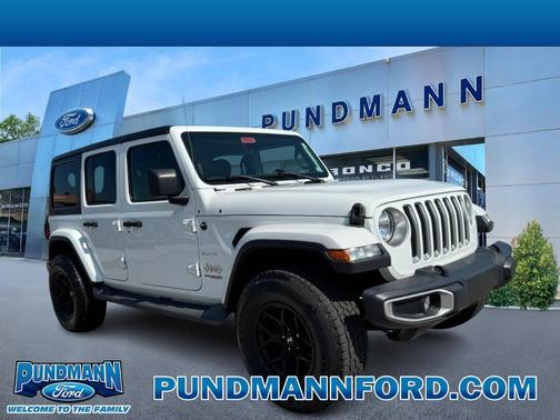 Bright White Clearcoat 2019 Jeep Wrangler Unlimited Sahara