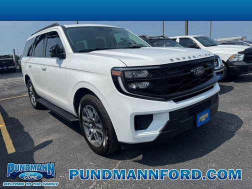 Oxford White 2025 Ford Expedition Active