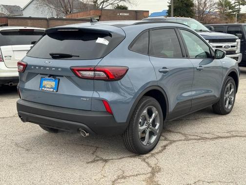 2026 Ford Escape ST-Line Select AWD