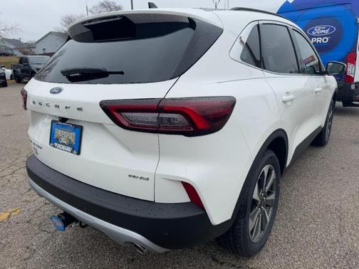 2025 Ford Escape Platinum