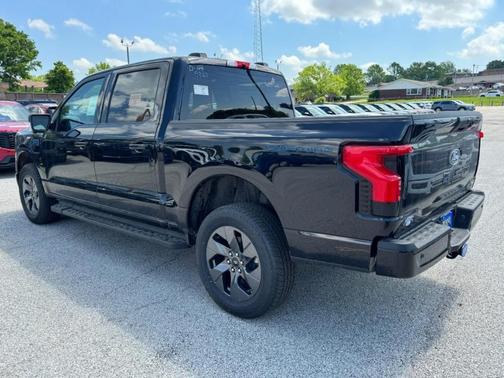 2025 Ford F-150 Lightning Flash