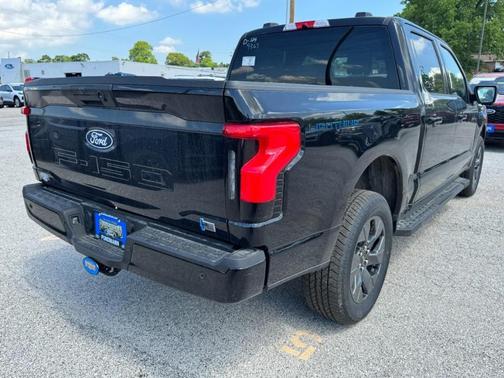 2025 Ford F-150 Lightning Flash