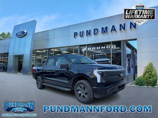 2025 Ford F-150 Lightning Flash