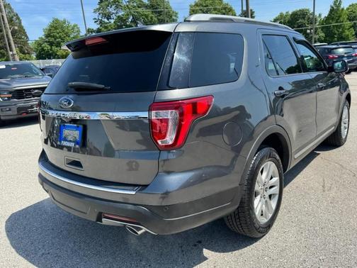 Magnetic Metallic 2018 Ford Explorer XLT