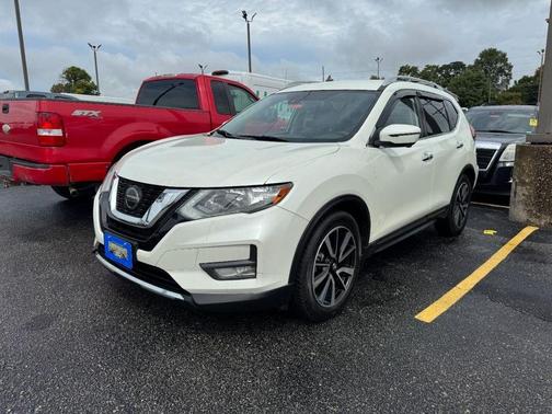 Pearl White 2020 Nissan Rogue SL